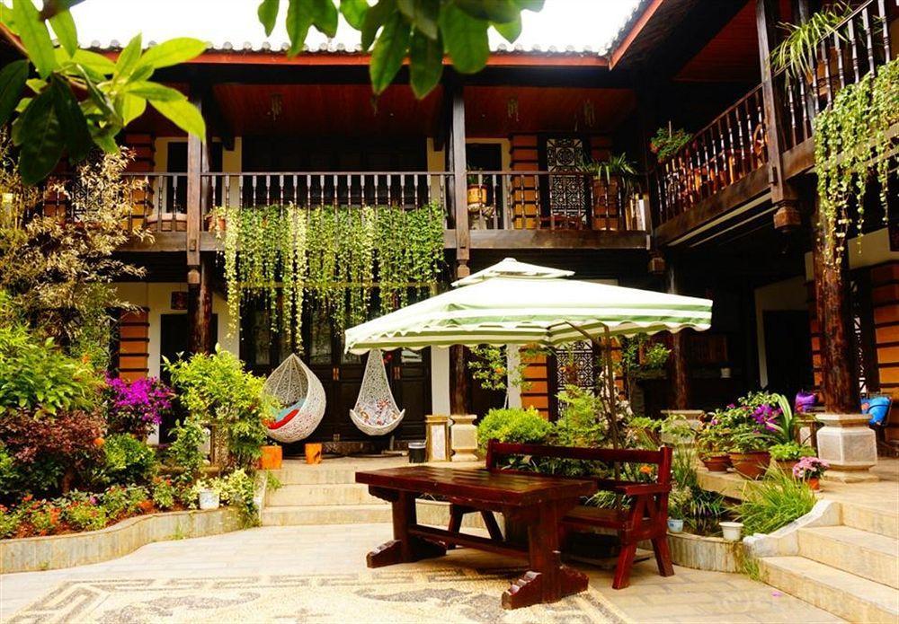 Lijiang Wangjia Courtyard Inn Kültér fotó
