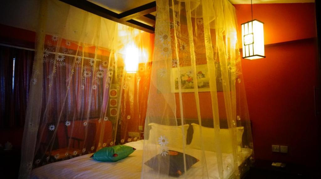 Lijiang Wangjia Courtyard Inn Szoba fotó
