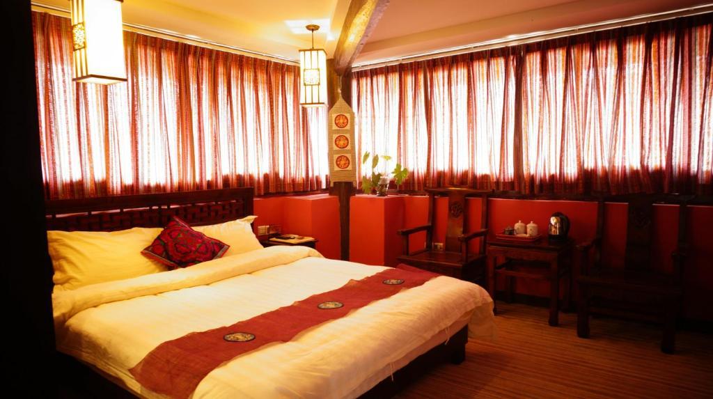 Lijiang Wangjia Courtyard Inn Szoba fotó